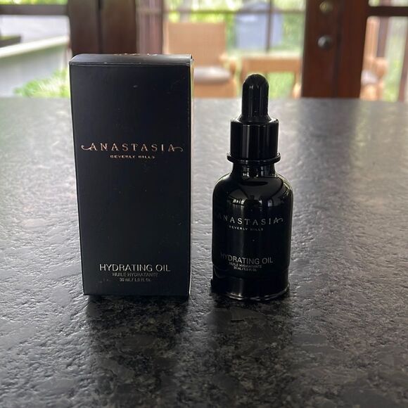Anastasia Beverly Hills Hydrating Oil glowing skin, radiant youthful complexion - Picture 3 of 3